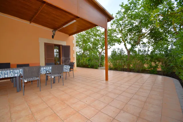 Finca rústica con vivienda para alquilar en Sa Pobla - foto 2