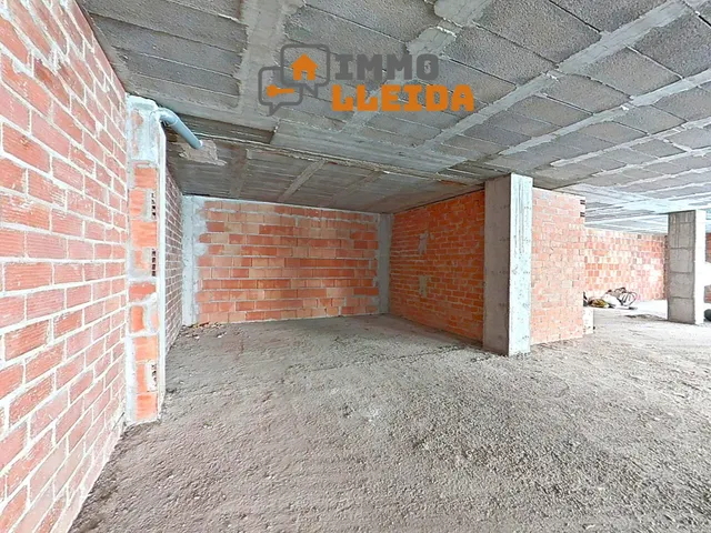 OPORTUNIDAD Local comercial de 2 plantas en Balaguer — 13