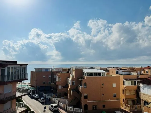 A 100 METROS DE LA PLAYA — 12