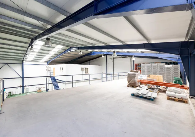 SE VENDE  Nave Industrial en Dúrcal con Instalaciones Completas y Cámara Frigorífica — 25
