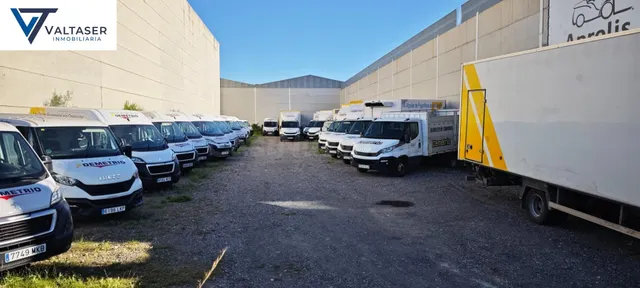 VENTA PARCELA INDUSTRIAL "EL OLIVERAL"-  EN PRIMERA LINEA - 