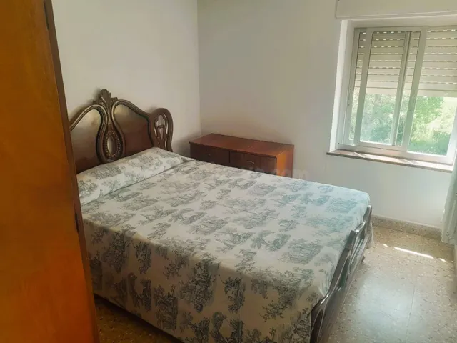 Oportunidad de Inversión en La Robla: Casa Solar con Rentabi - foto 5
