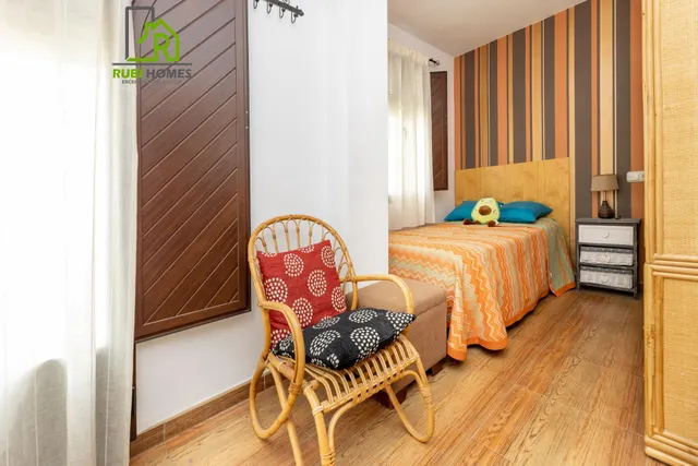 VIVIENDA PAREADA EN MONTELUZ — 37