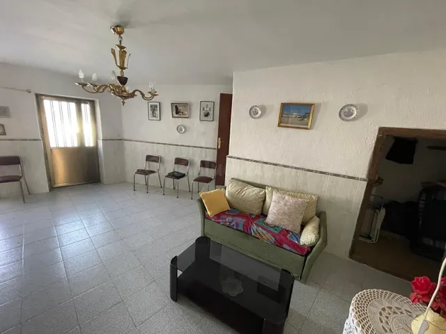 CASA CON PATIO EN HINOJAL - foto 2