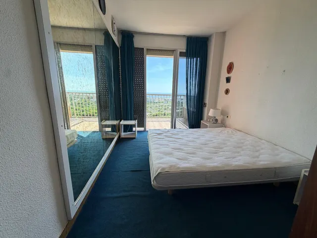 Duplex con dos terrazas y vistas al mar — 12
