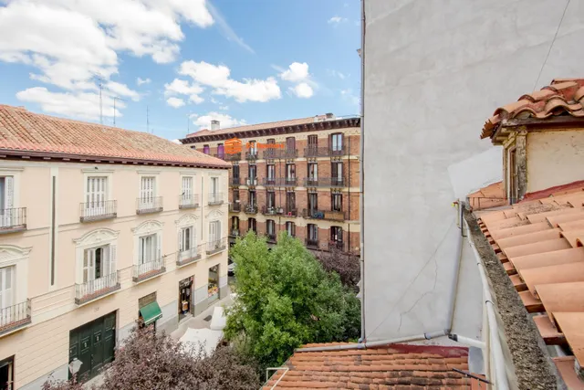 PISO REFORMADO A ESTRENAR EN CALLE PEZ - foto 2