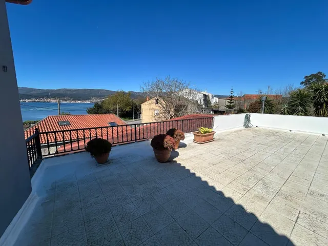 Casa en venta a 1.5km del centro de Boiro – Espacio, tranqui - foto 2