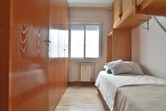 Luminosidad, tranquilidad y vistas despejadas en el barrio de Salamanca — 27