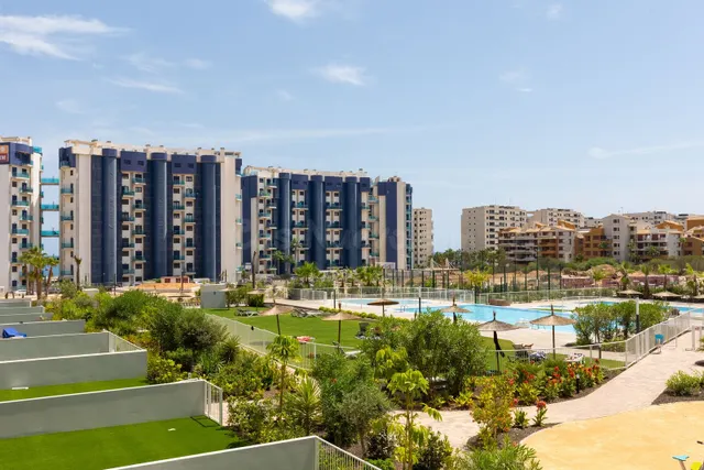 Apartamento de 2 dormitorios 2 baños en punta prima ( orihuela costa ) — 27