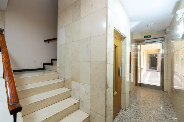 ESPECTACULAR PISO DE 4 DORMITORIOS EN PEDRO ANTONIO DE ALARCÓN 9 — 35