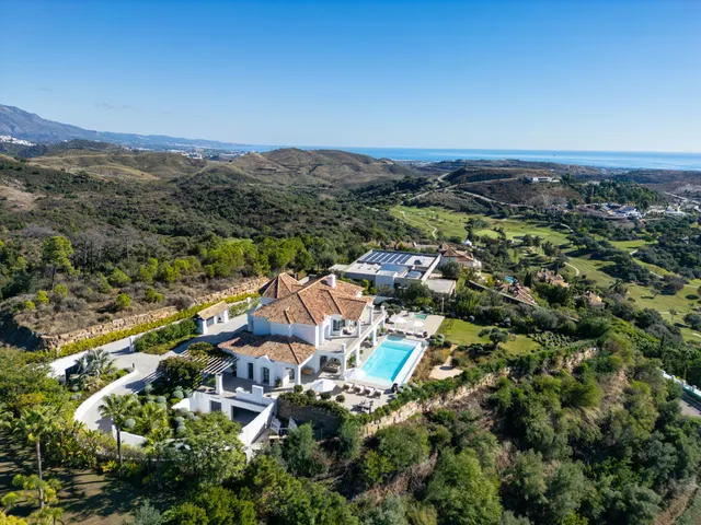 Chalet 7 habitaciones 937m² en venta - Costa del Sol — 47