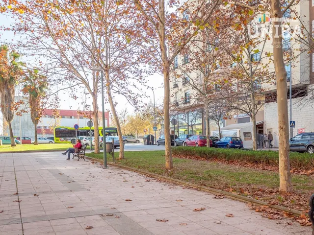 Local comercial en condes de barcelona — 11