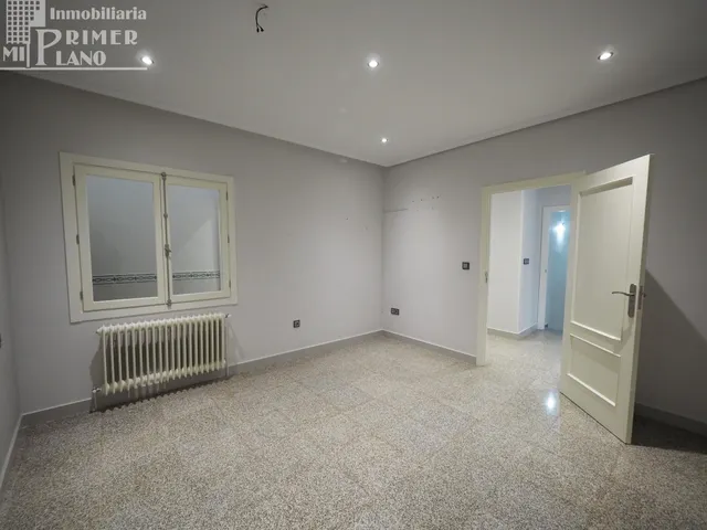 Amplia Casa en Tomelloso con Garaje Privado y Buhardilla — 15