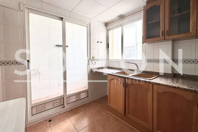 VIVIENDA EN ALQUILER EN LA CARRETERA DE MALILLA — 13