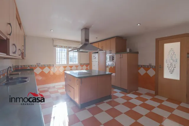Espectacular vivienda pareada con piscina y amplio patio en Las Gabias (Granada) — 16