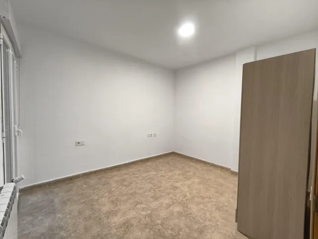 Amplia Planta Baja en el Corazón de Ocaña por €165,000 — 23