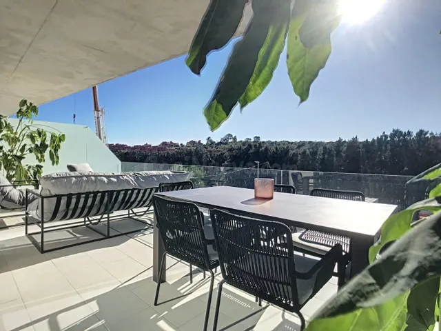 Atico de lujo en Estepona totalmente amueblado listo para en - foto 2