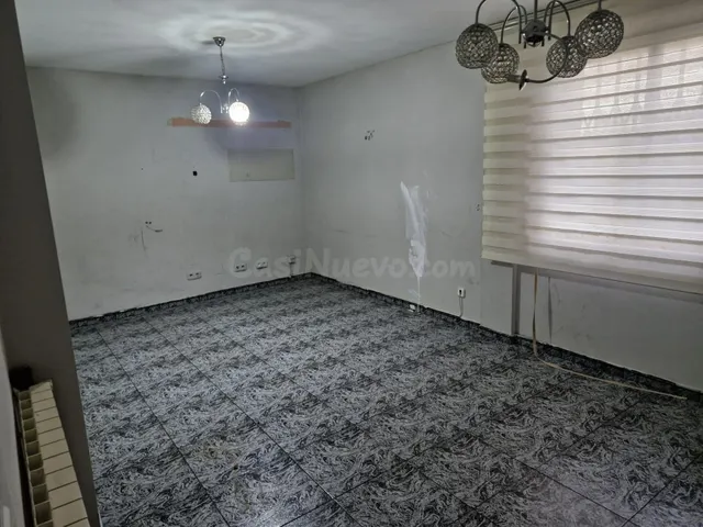 Amplia Casa en Carracedelo: Tu Oportunidad de Renovación a S - foto 4