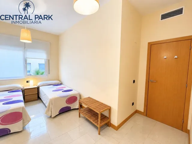 Vivienda en el centro de Salou, junto al paseo Miramar y club Náutico. — 18