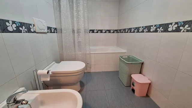 Apartamento de 1 dormitorio en la Calle Senda de Granada — 20