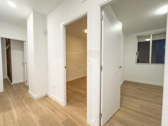 ESTUPENDO PISO EN FRENTE DE LOS JARDINES DE BENICALAP — 8
