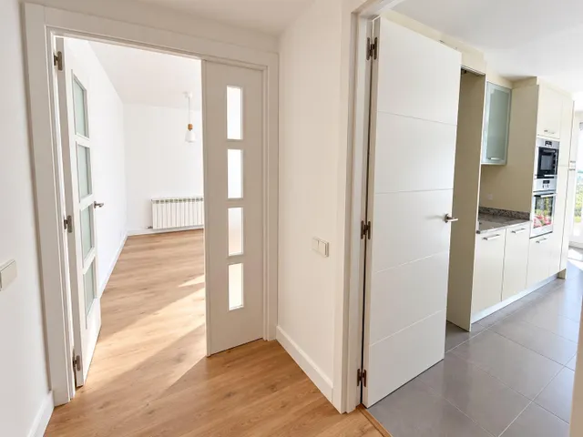 NUEVO PRECIO · Piso en el centro de Alella con terraza al sur, piscina, parking y trastero — 25