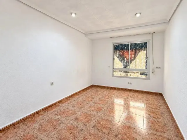 Se vende piso en Xirivella, Valencia — 16