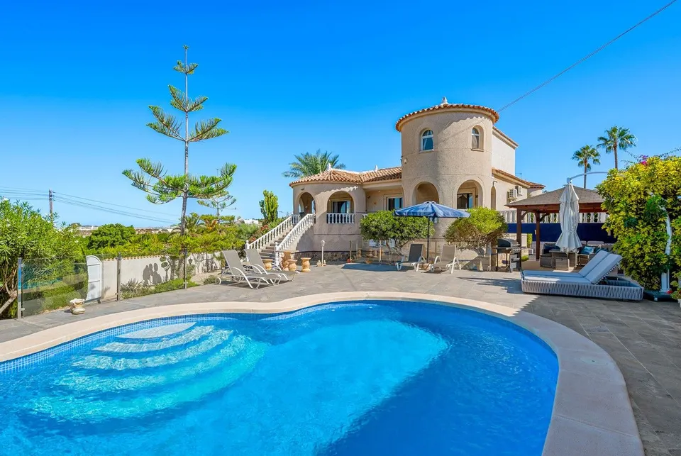 Villa 5 habitaciones 375m² en venta - Comunidad valenciana