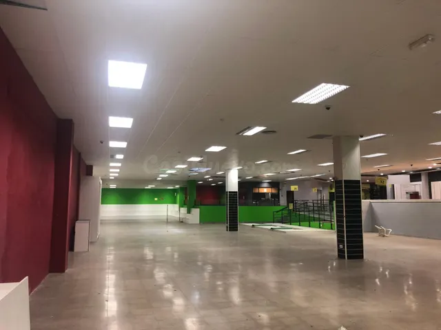 Atención inversores, local de 3.457 m2 con alta rentabilidad - foto 4