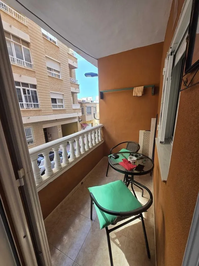 Fabuloso apartamento en el centro de Torrevieja, ideal para vivir todo el año — 15