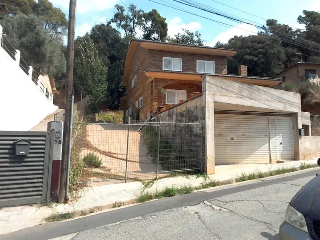 Se vende Casa OKUPADA en Calle Esquirols 16 Sant Fost de Cam