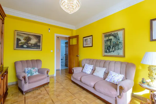 LUZ, CUATRO habitaciones ,TERRAZA Y TRASTERO EN UNA DE LAS MEJORES ZONAS DE OVIEDO — 12