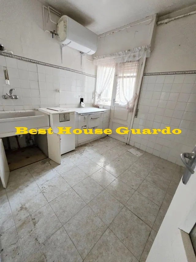 Oportunidad de Inversión en Guardo: Piso Para Reformar a Exc - foto 4