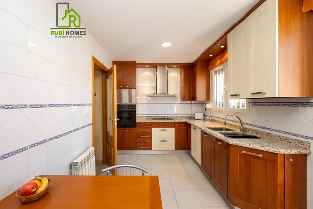 En venta casa unifamiliar en recinto cerrado en Granada capital — 12