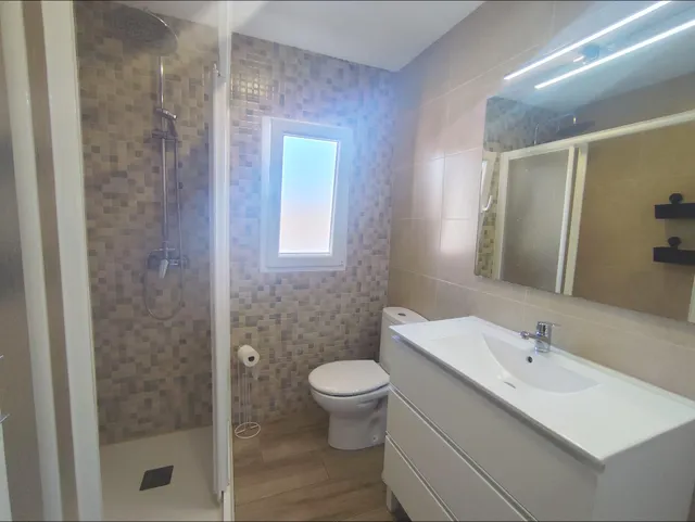 PISO REFORMADO EN ALQUILER POR habitaciones | 4 habitaciones — 14