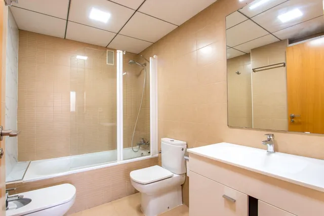 ✨ VIVIENDA EN JOVEN FUTURA – 7ª PLANTA, GARAJE Y TRASTERO — 23