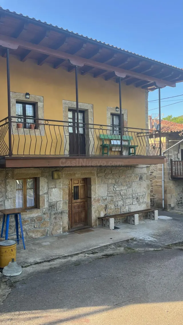 CASA MONTAÑESA CON HUERTA EN LUENA