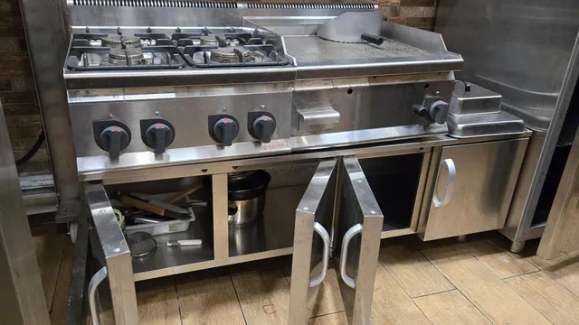Local restaurante en venta pegado al mercado central — 38