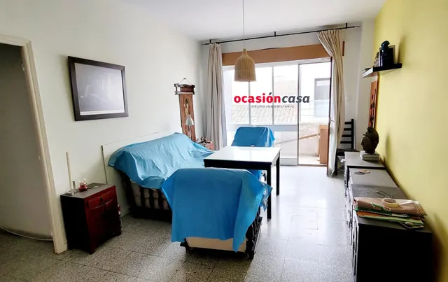 SE VENDE PISO CENTRICO PARA REFORMAR — 7