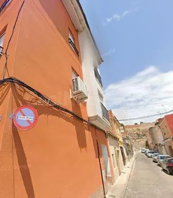 SE VENDE piso OKUPA en C Calle Numancia 25 de Alzira - foto 2