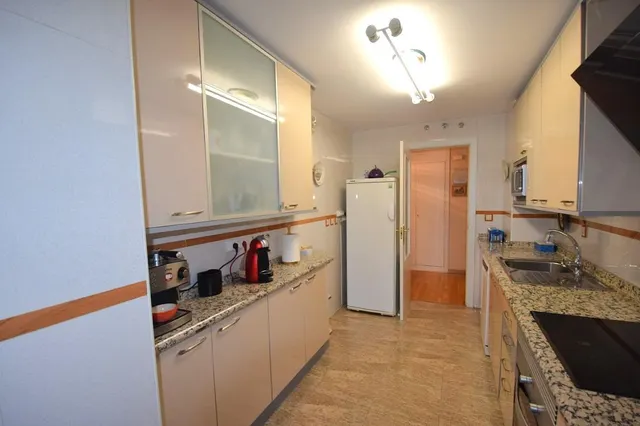 Vivienda de 4 dormitorios en una de las mejores zonas de rivas — 10
