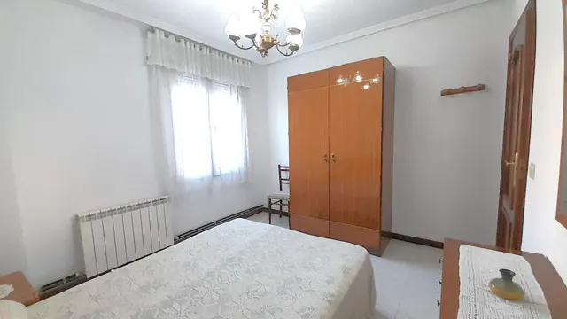 PISO EN VENTA DE TRES habitaciones EN CIGALES — 12