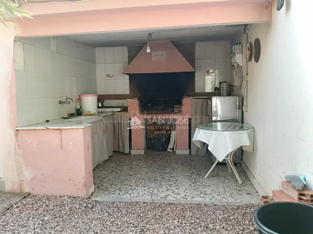 SE VENDE CHALET EN BUEN ESTADO EN MONFORTE DEL CID EN LA ZON - foto 5