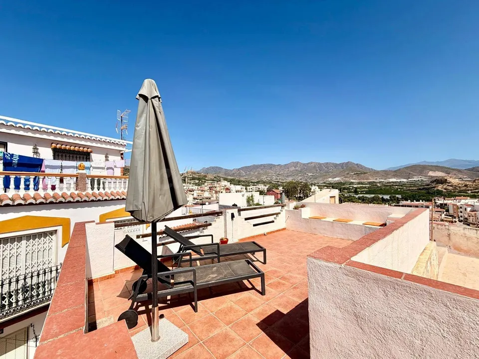 Encantadora Casa Reformada en el Corazón del Casco Histórico de Salobreña