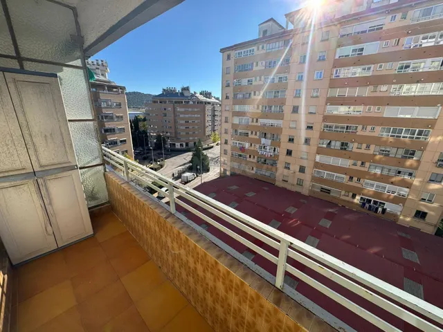 Amplio Piso Estudiantil en el Corazón de Cáceres - foto 5