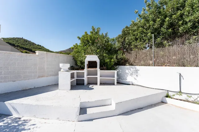 CHALET INDEPENDIENTE DE UNA SOLA PLANTA CON PISCINA — 14