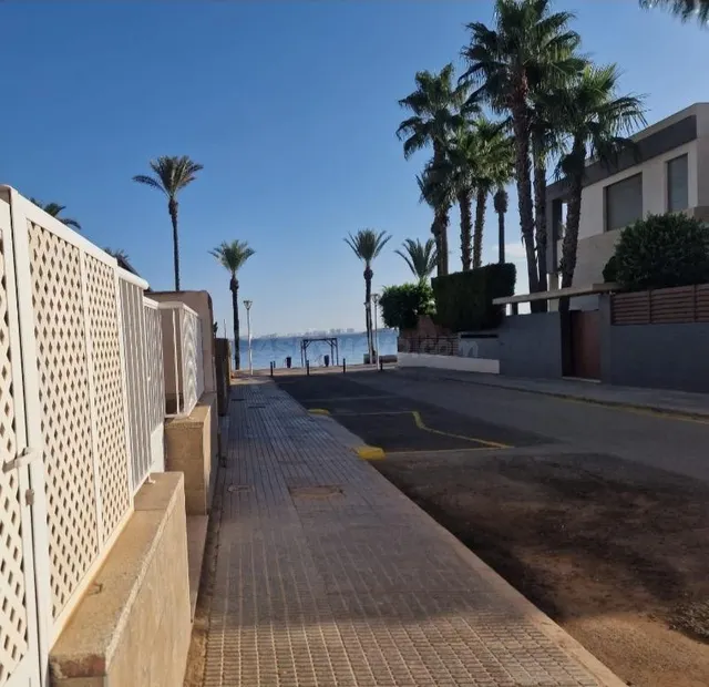 COQUETO PISO EN ISLAS MENORES