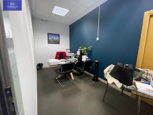 Se alquila local ideal para centro de salud. — 7