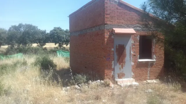 ¡¡¡ Gran Oportunidad de Parcela de 540M2 llana y casa de 25M2  en Urbanización el Olmillo !!! — 4