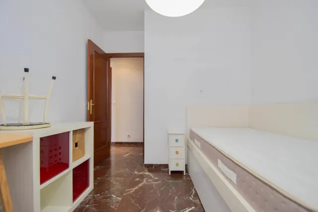 ¡Vive en una de las zonas más cotizadas de Granada! — 43